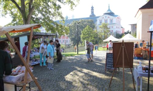 Tradiční Podzimní trh zaplní nádvoří broumovského kláštera